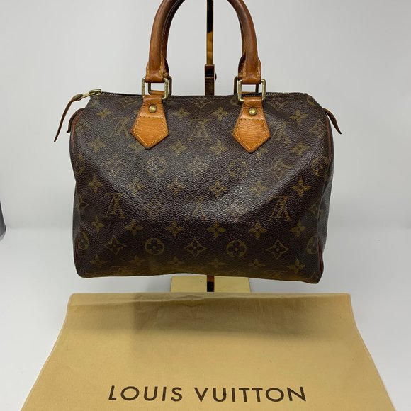 Louis Vuitton Handbags - Louis Vuitton Speedy Handbag Monogram Canvas 25